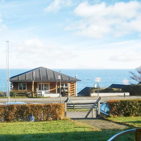 4 Person Holiday Home In Allinge Bagian luar foto